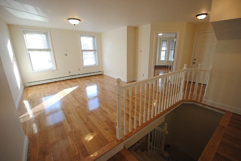 2nd image of 30 Wordsworth St #1MA