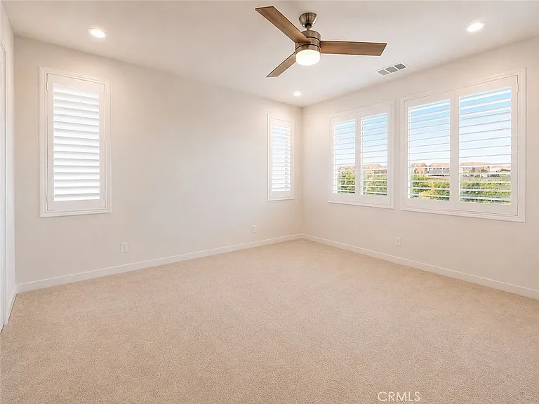 35261 Zachary Way — Photo 4