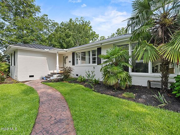 3rd image of 123 Laurel Drive