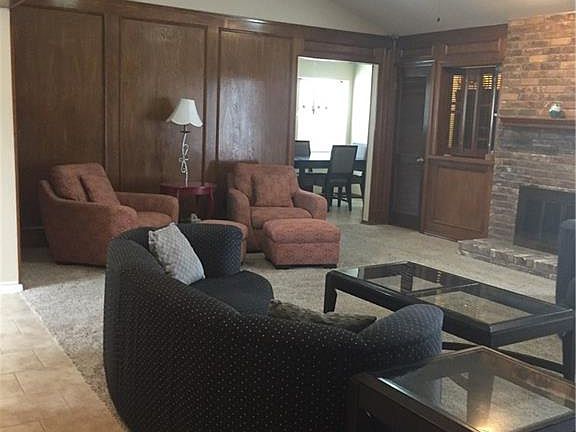 2nd image of 1715 Martinique Ct