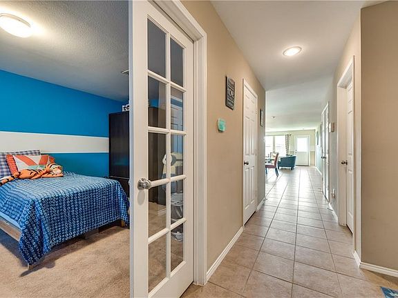 4th image of 223 Citrus Dr