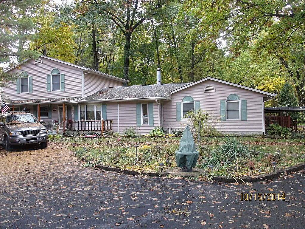 5498 Golf Club Rd photo 1