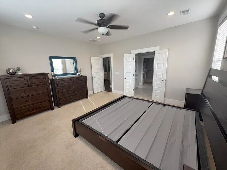 393 Oak Park St — Photo 12
