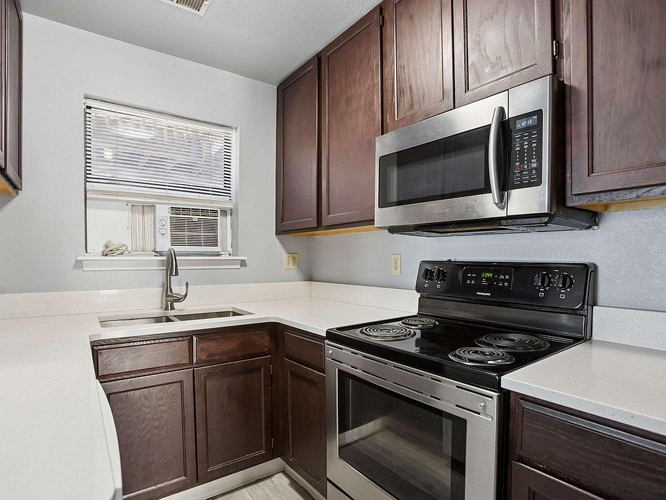 1st image of 225 E 8th Ave #F-6