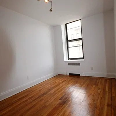 Rented by Nooklyn NYC LLC | media 20