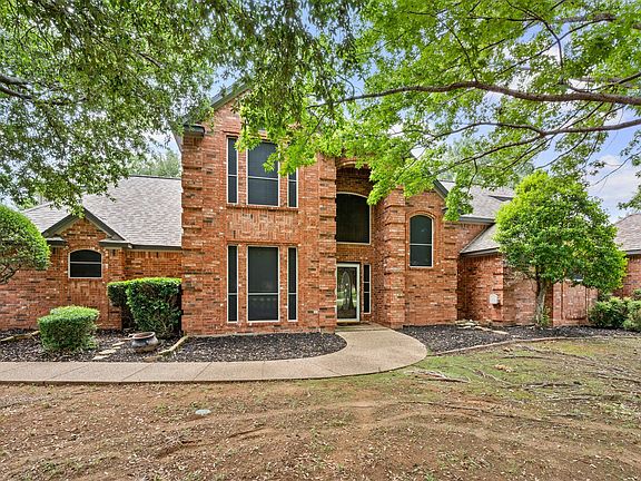 2nd image of 5851 Windridge Ln