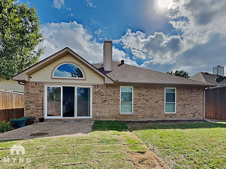 951 Freshwood Ct — Photo 19