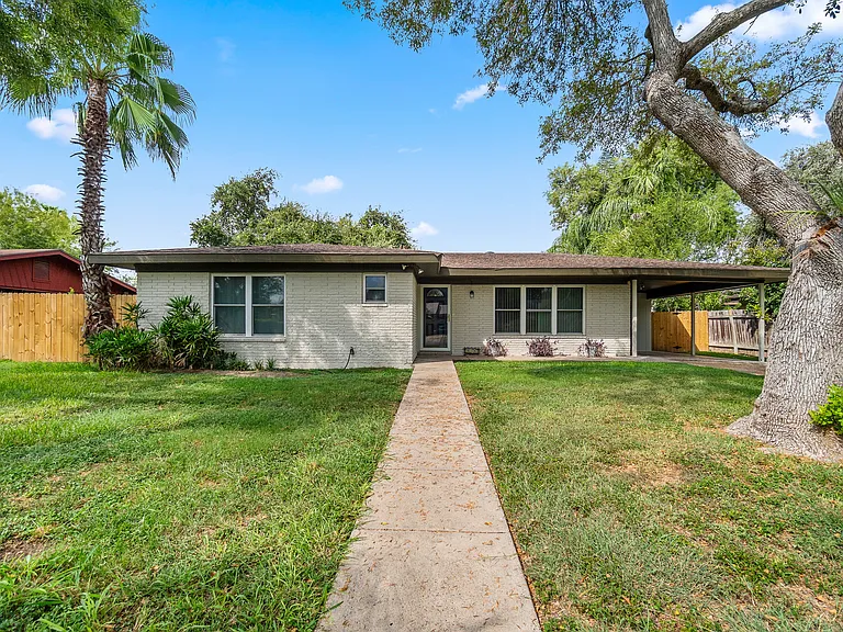 806 Florida Ave — Photo 1