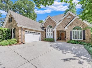 9160 Browns Bridge Rd, Gainesville, GA 30506