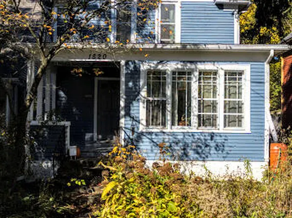 1820 Oakland Dr, Kalamazoo, MI 49008