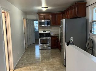 14435 223rd St, Springfield Gardens, NY 11413