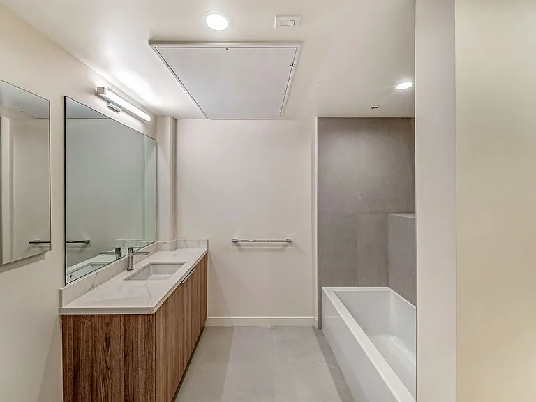 1257 N Detroit St #103 — Photo 9