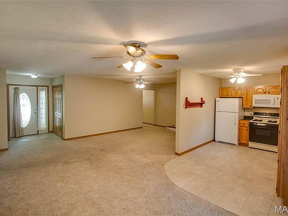 3rd image of 405-407 N Shady Ln