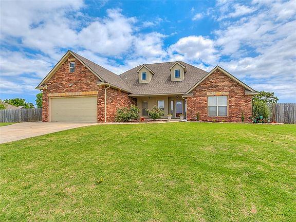2nd image of 4054 Twelve Oaks Dr