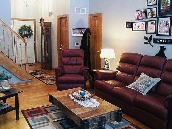 3rd image of 25549 W Chipwood Dr