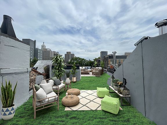 4th image of 120 E 10th St #4