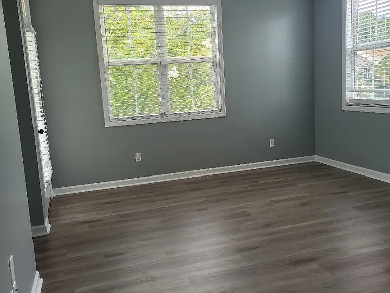 1 Abbey Ave — Photo 20