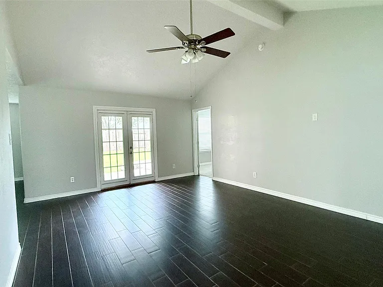2617 Redfish Dr — Photo 5