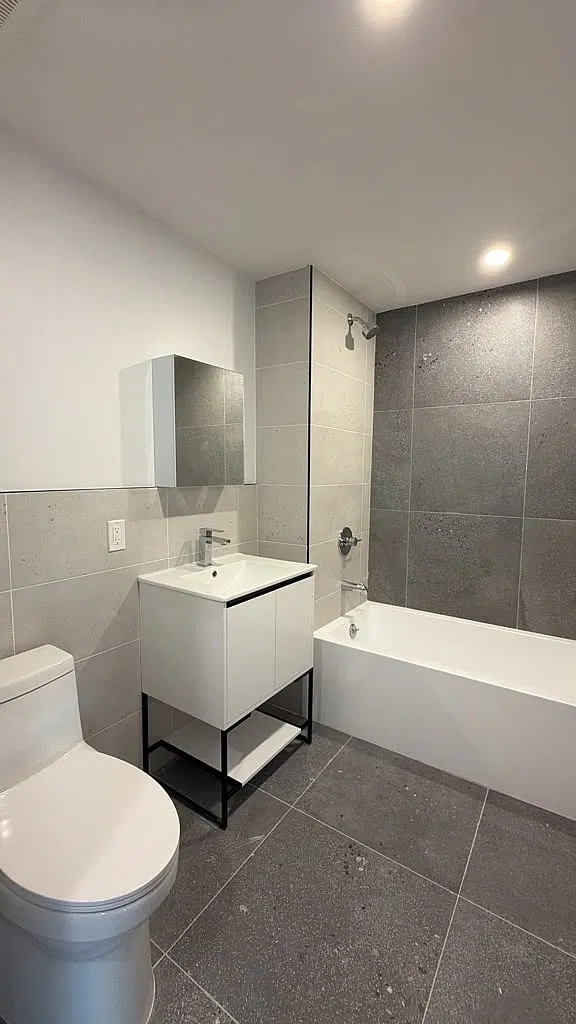 2 bed, $2,785 — Photo 3