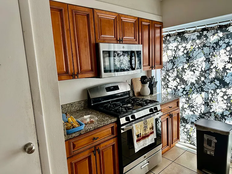 641 Macduff Ln #A — Photo 7