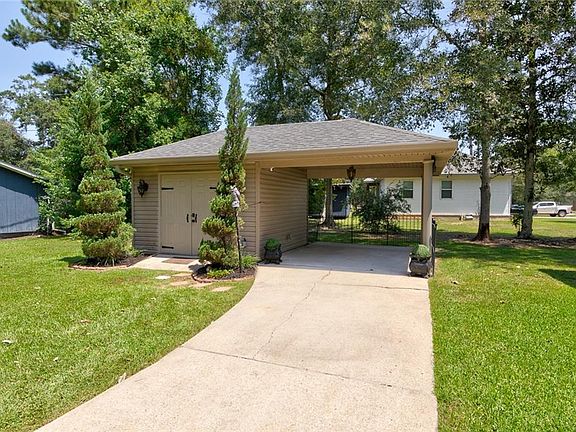 4th image of 61221 Forest Dr