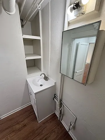 Adelphi Apartments — Photo 11