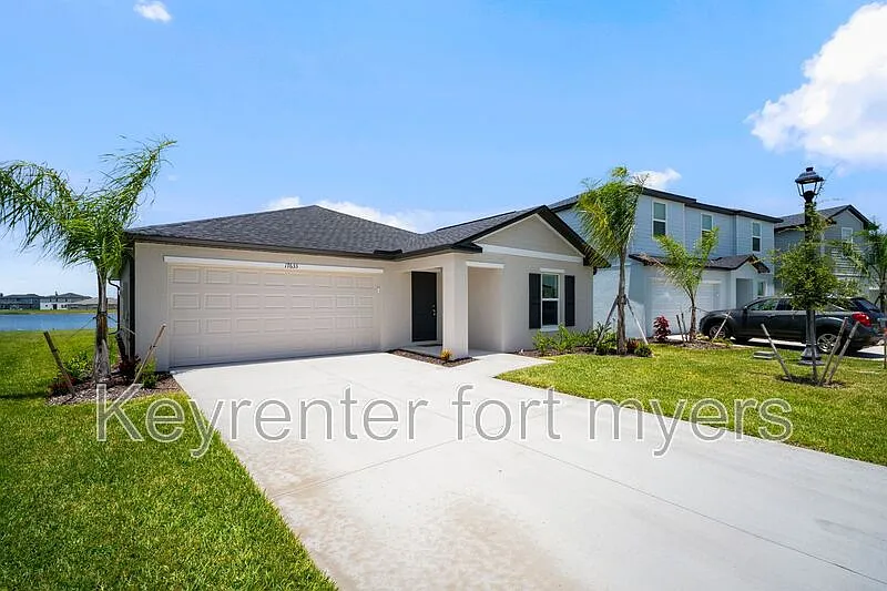 3 bed, 2.0 bath, 1500 sqft, $1,825 — Photo 3