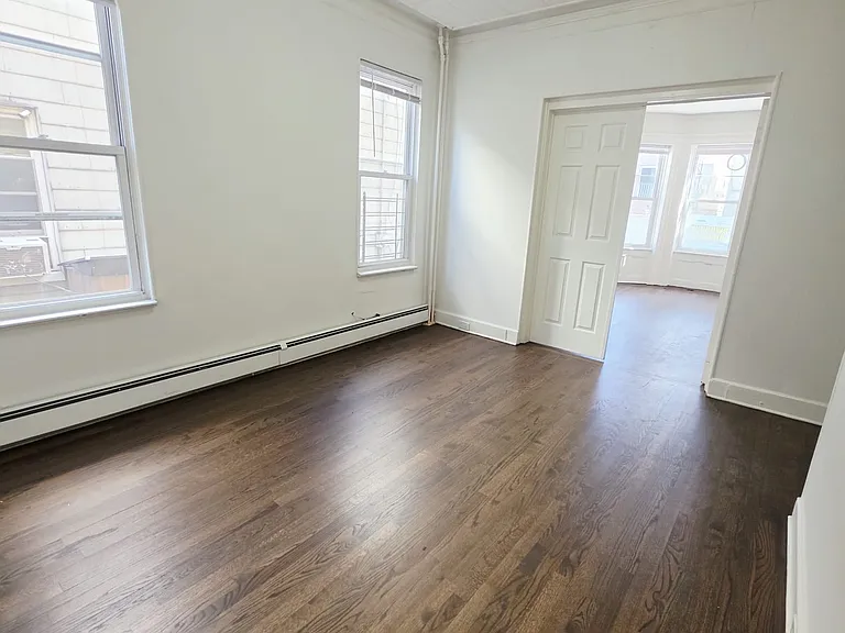 133 Boyd Ave #1C — Photo 5