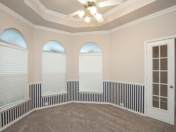 4th image of 8217 Presidio Dr