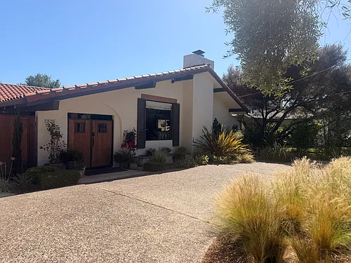2826 Loraine Ln Photo 1