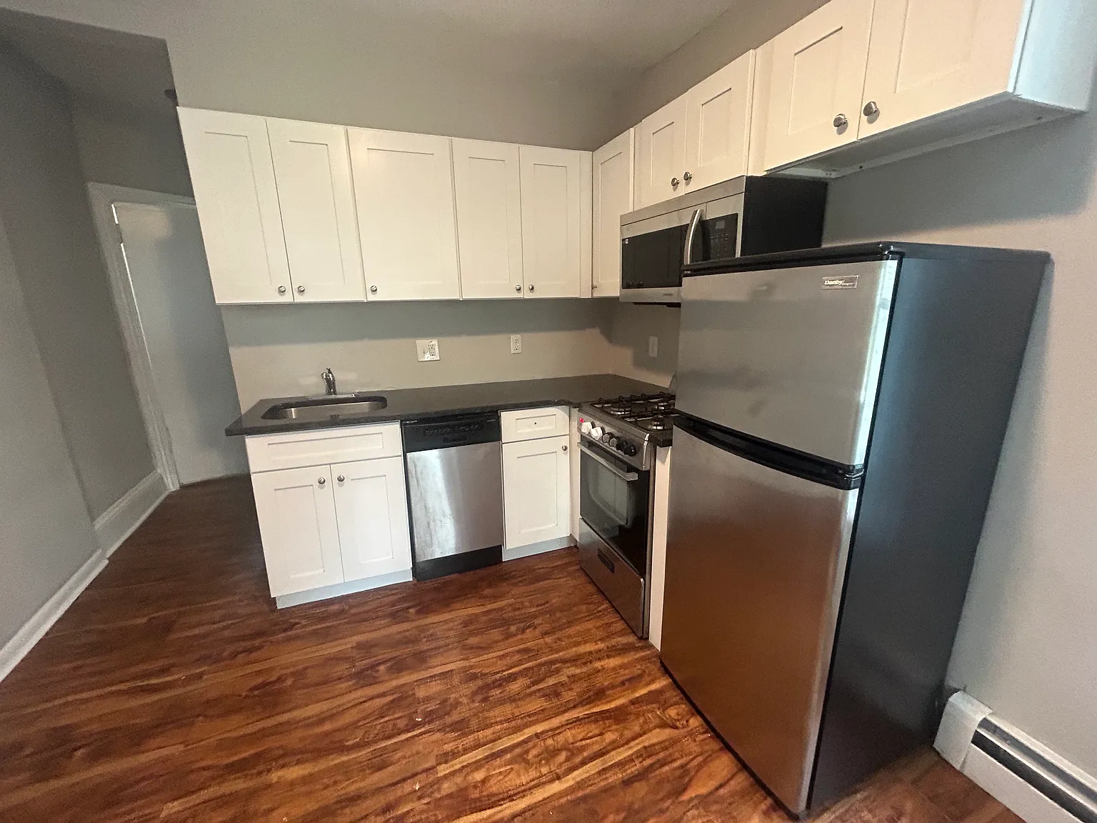 1 bed, 500 sqft, $1,150 — Photo 3