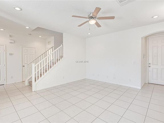 4th image of 9269 Weeping Water Ave