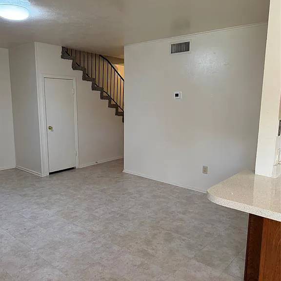 3002 Stanford St #B — Photo 4