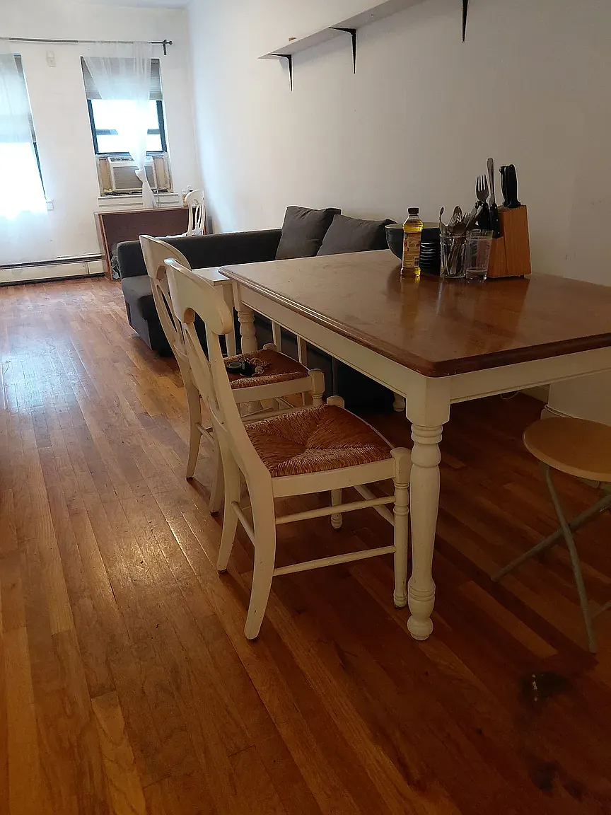642 Franklin Avenue — Photo 4