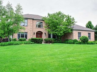 1683 Harper Ln, Crystal Lake, IL 60014