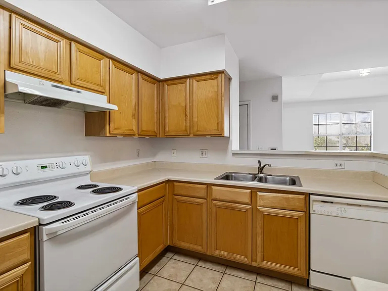 1125 Villagio Cir #207 — Photo 11