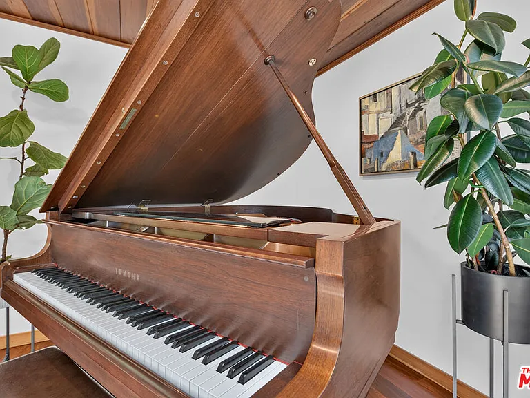 1738 Topanga Skyline Dr — Photo 15