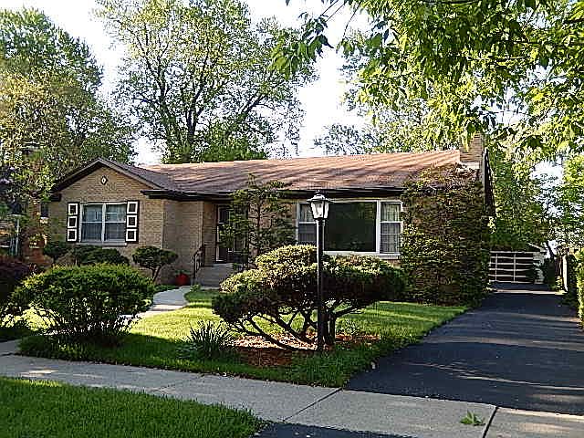 1st image of 4735 W 98th St