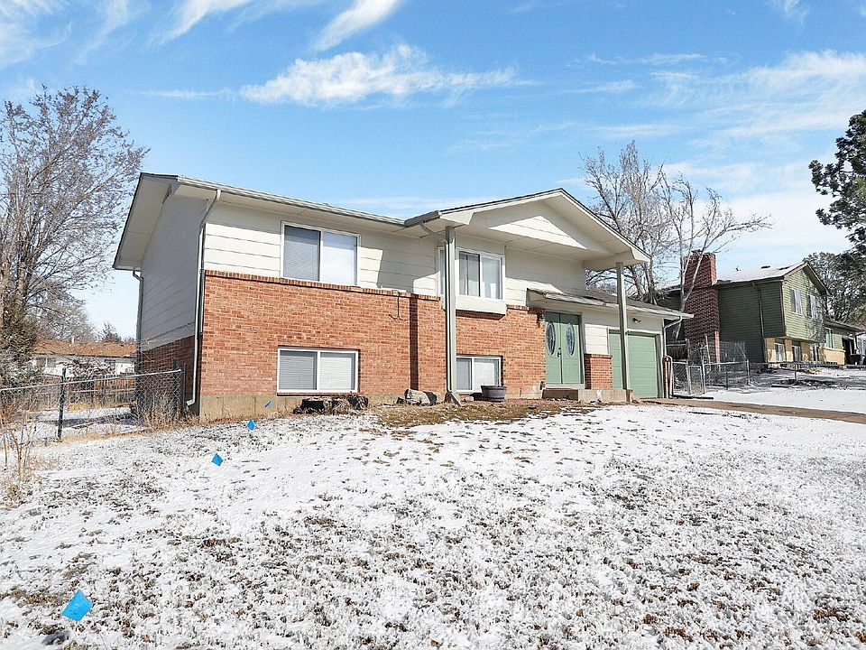 1st image of 512 Squire St