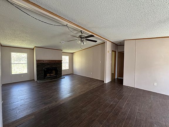 3rd image of 116 Clayton Dr