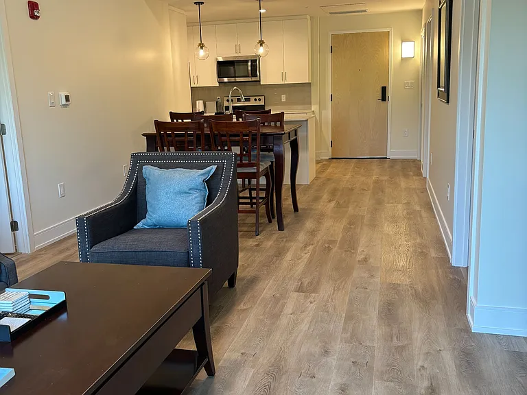 121 Mary St #310 — Photo 3