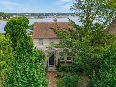 128 Eustis Ave, Newport, RI, 02840