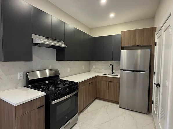 795 Broadway #305