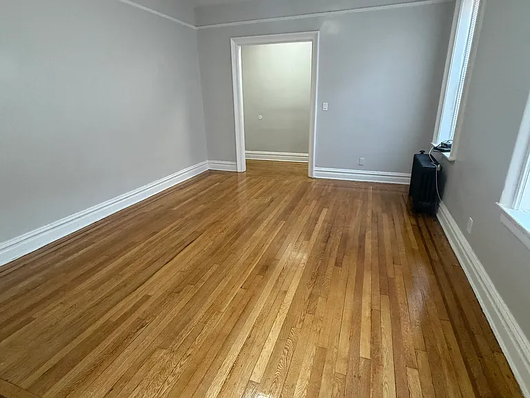 620 Pavonia Ave #D5 — Photo 4