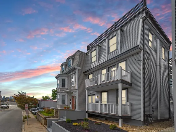 68 Pearl St, Chelsea, MA 02150