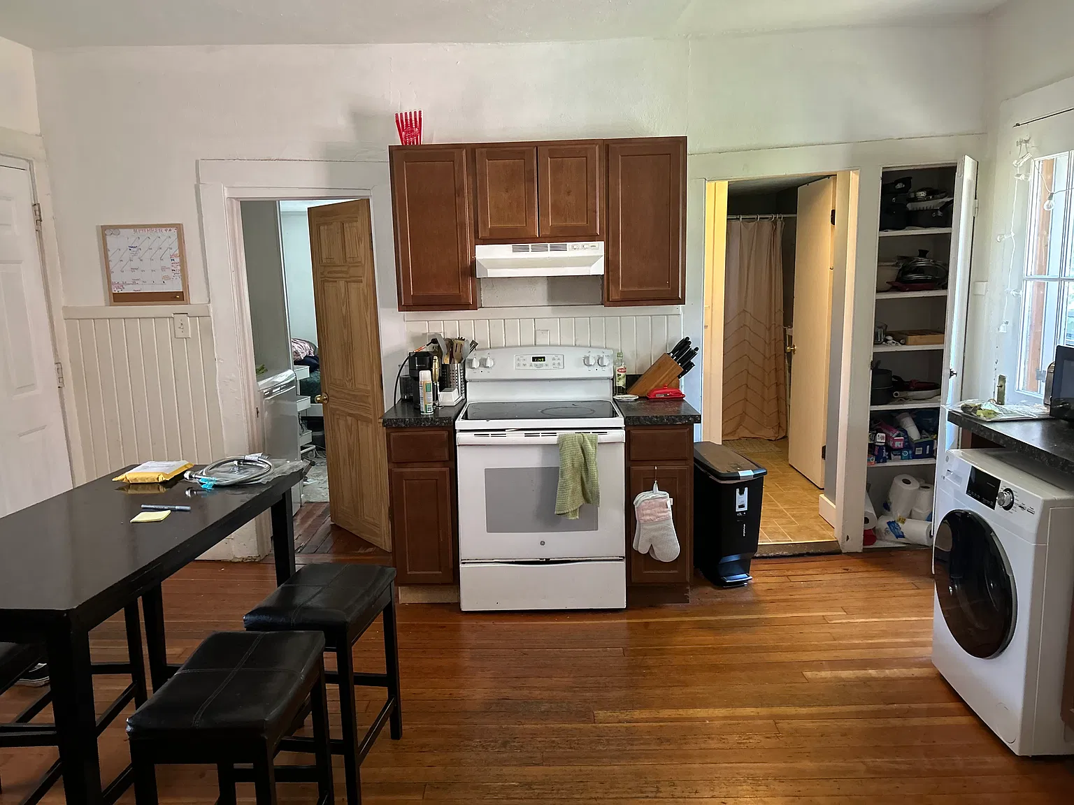 807 Main St — Photo 2