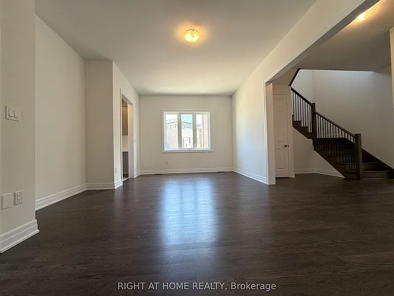 2127 Binbrook Dr — Photo 9