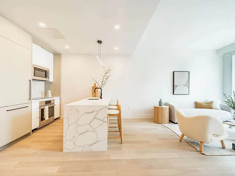 37-34 33rd St #4J — Photo 10