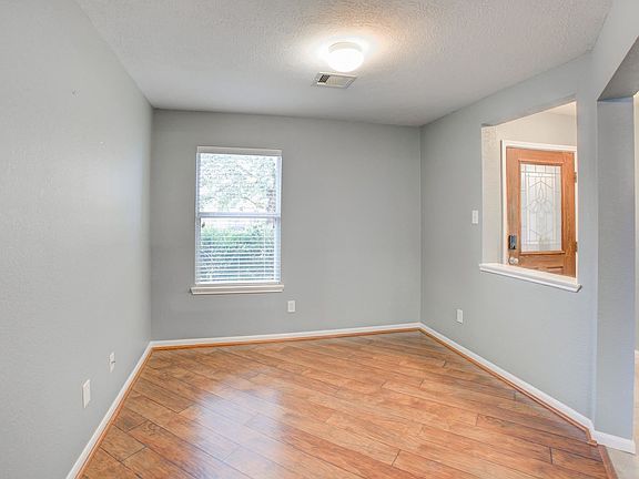 4th image of 16407 Grants Manor Ct