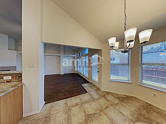 5th image of 133 Berkley Dr